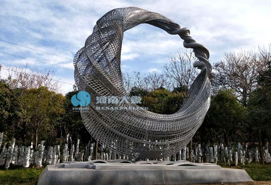 河南雕塑廠家講述不銹鋼雕塑的優勢(圖1) 河南雕塑廠家講述不銹鋼雕塑的優勢(圖1)